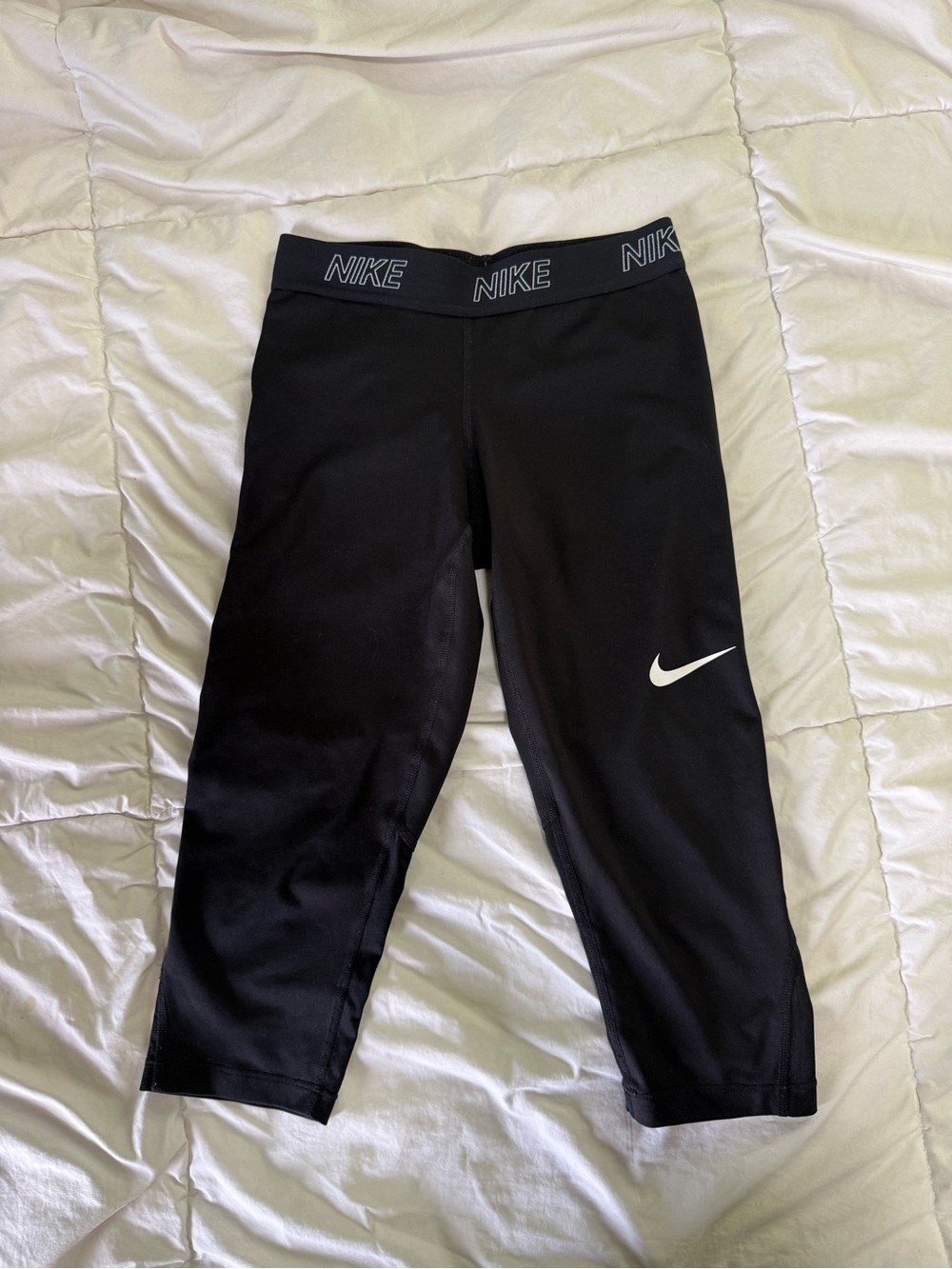Nike Black Cropped Athletic Leggings with White Swoosh